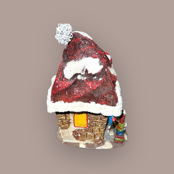 Santa’s Workshop’ 9” Metal Tea Light Display - Picture 13 of 16